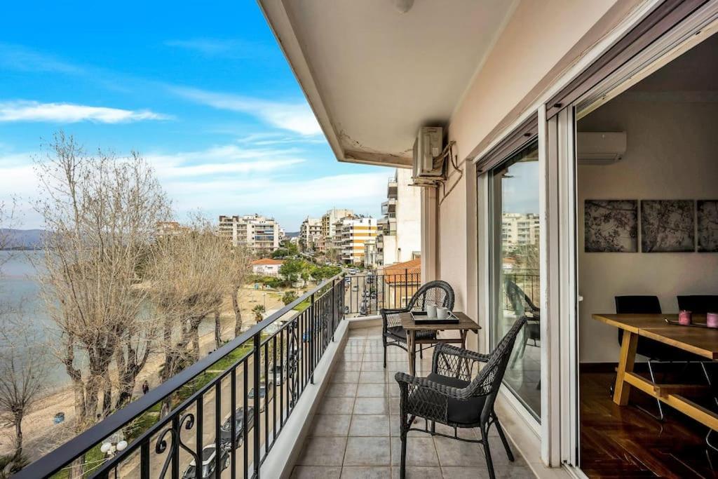 Chalkís Bright Central Apartment With Splendid Sea View! מראה חיצוני תמונה