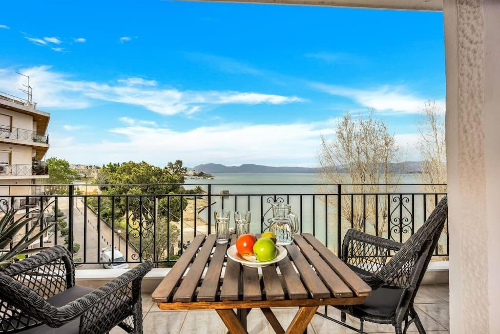 Chalkís Bright Central Apartment With Splendid Sea View! מראה חיצוני תמונה